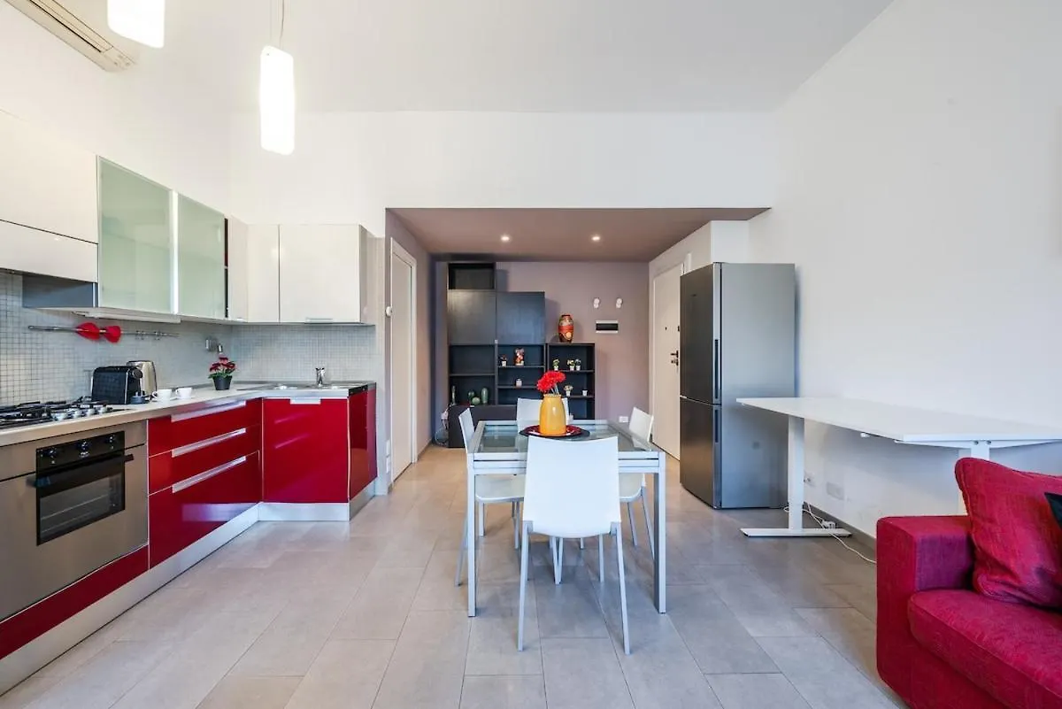 Milano Centro Duomo-Wifi-Metro Apartment Italy